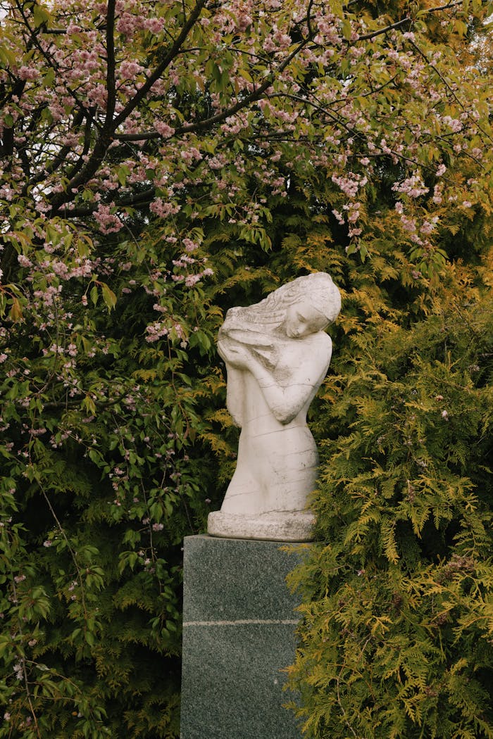 The Art of Drawing Readers In: Your attractive post title goes here